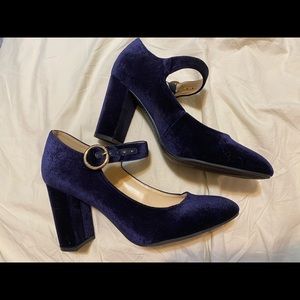 Liz Claiborne 9.5W blue velvet heels